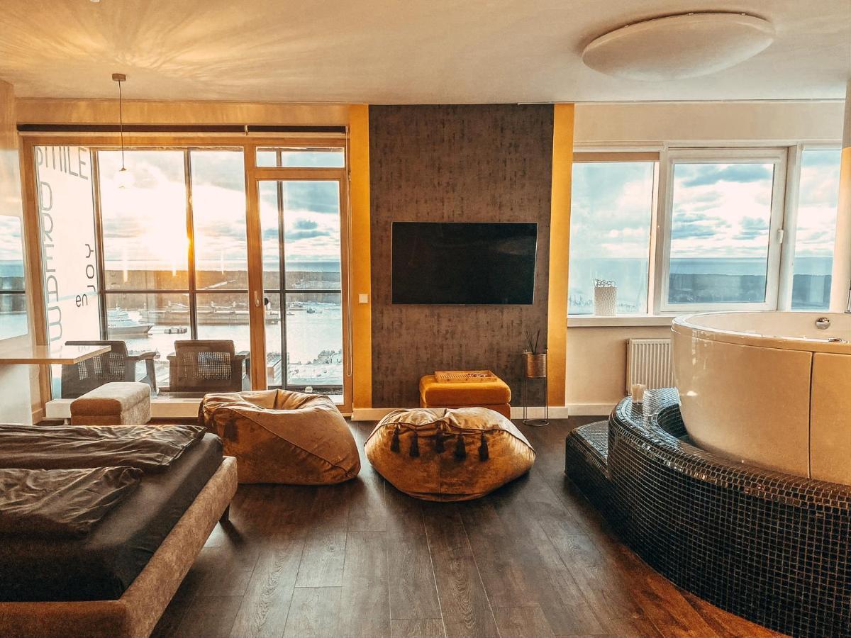 Sky Flat Jacuzzi 27 Floor Apartment ไคลเพดา ภายนอก รูปภาพ