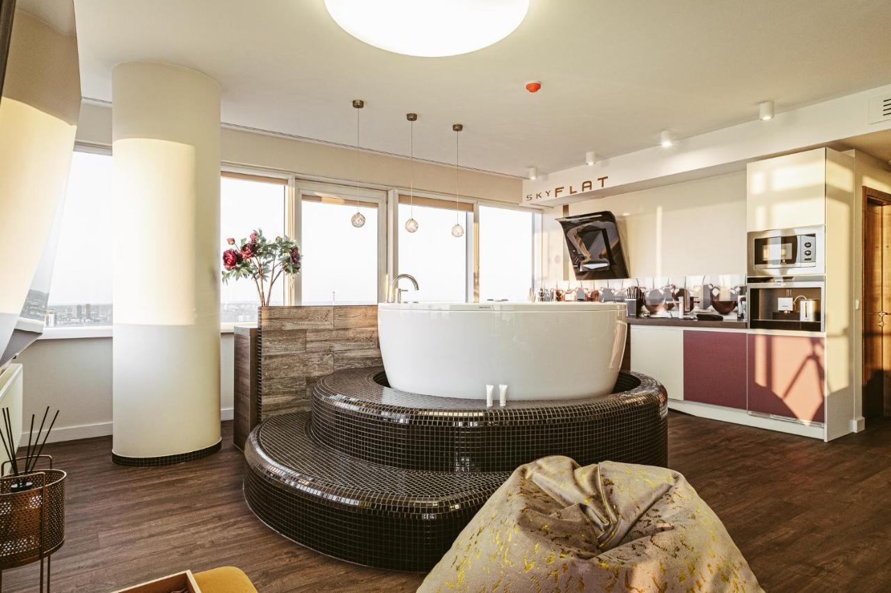 Sky Flat Jacuzzi 27 Floor Apartment ไคลเพดา ภายนอก รูปภาพ